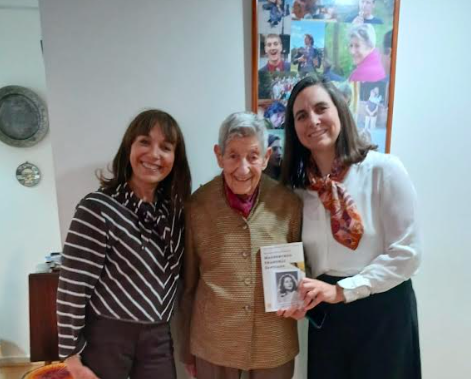De Magdeburgo a Santiago, con escala en Shanghái: la vida de Eva Rogazinski ya es libro